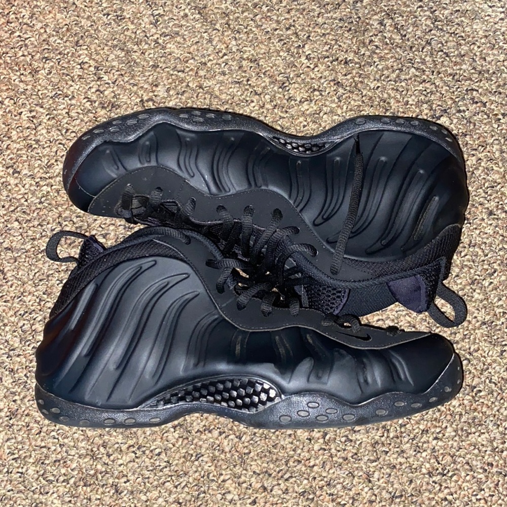 Men size 10 black FoamPosite